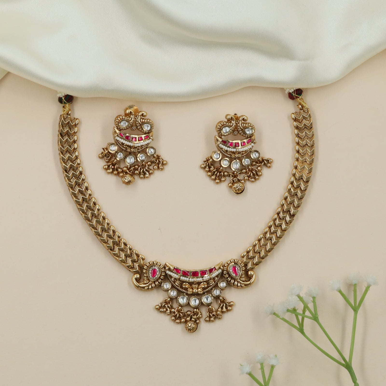 Lattice Chain Kundan Necklace with Floral Connectors