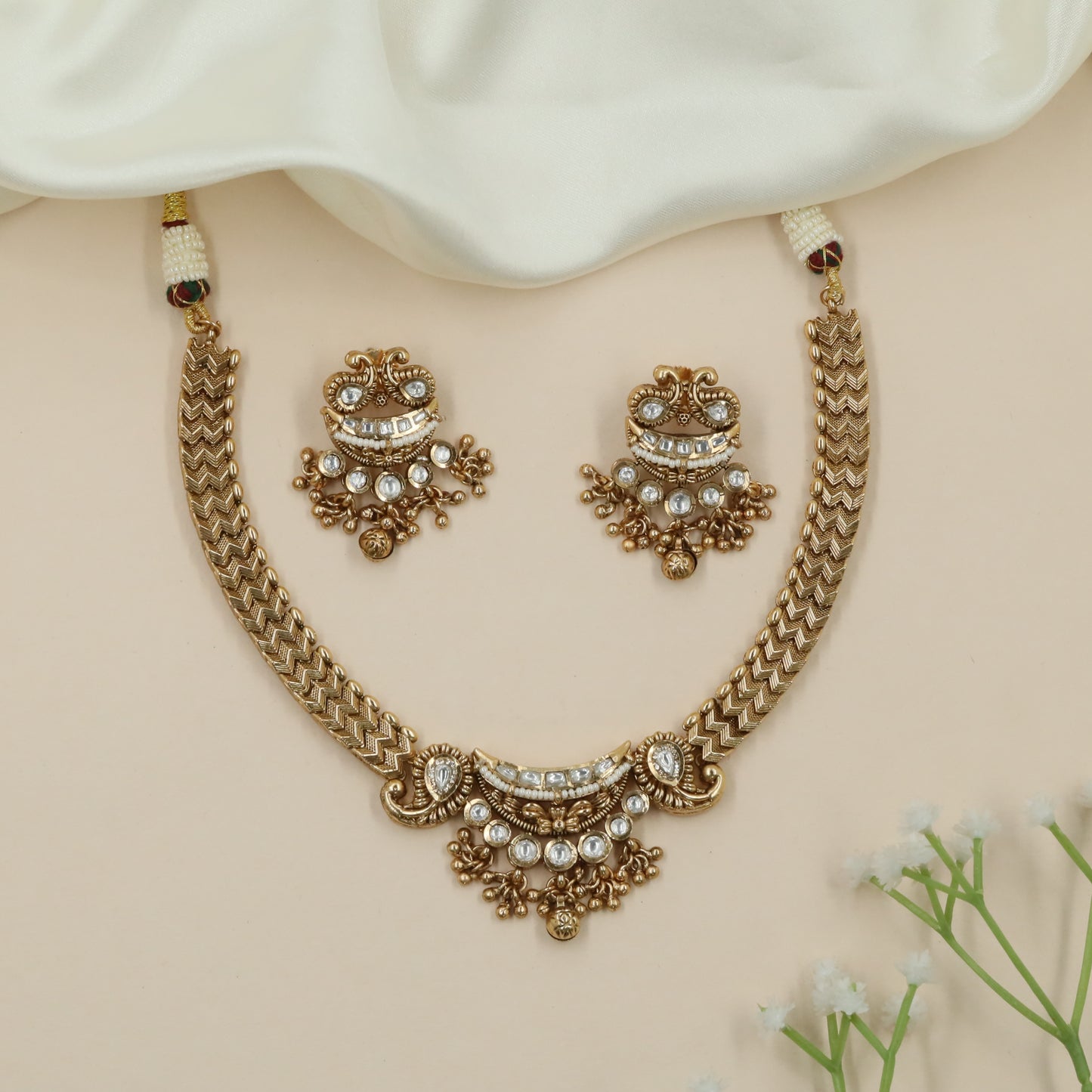 Lattice Chain Kundan Necklace with Floral Connectors
