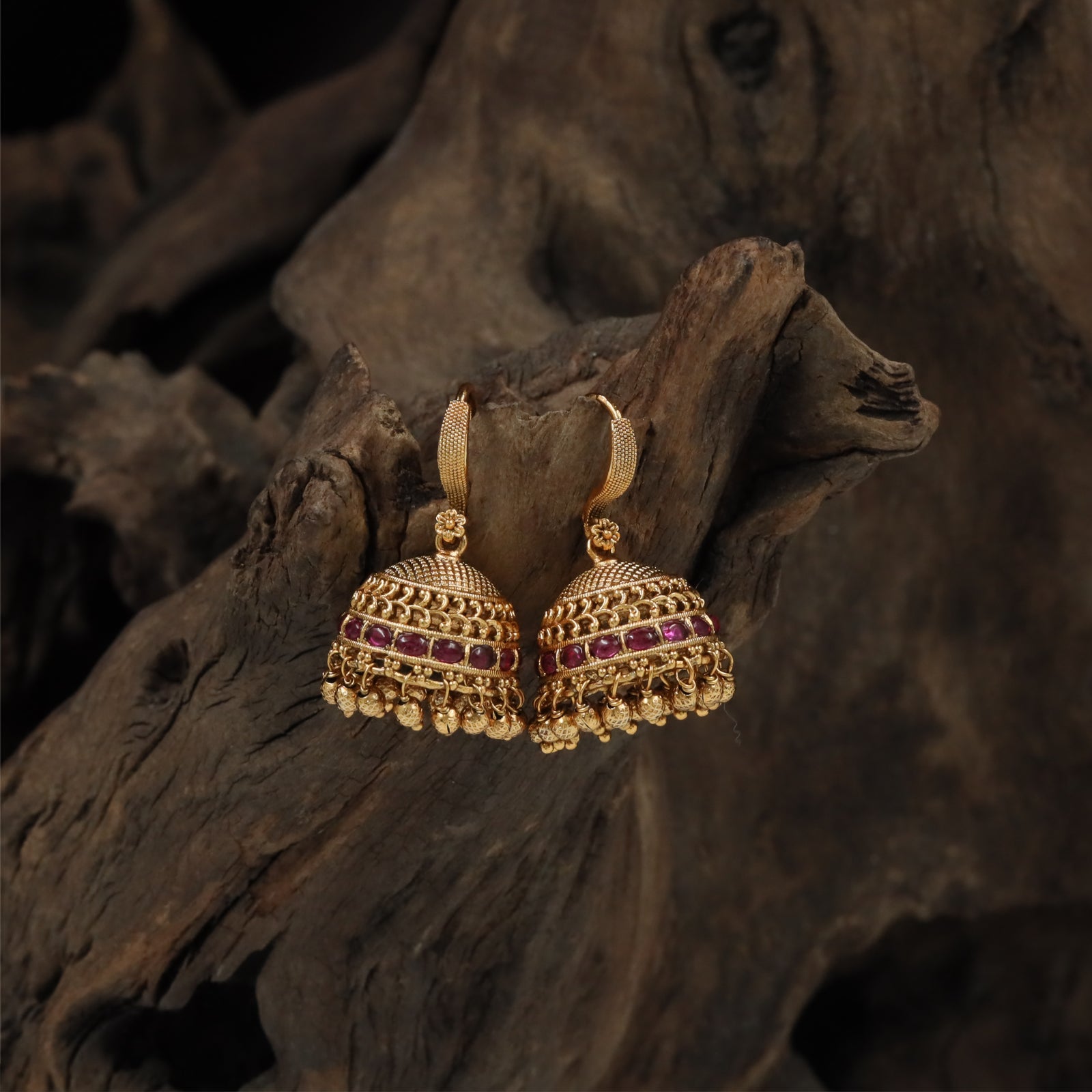 Signature dome jumka with ornamental crown detailing