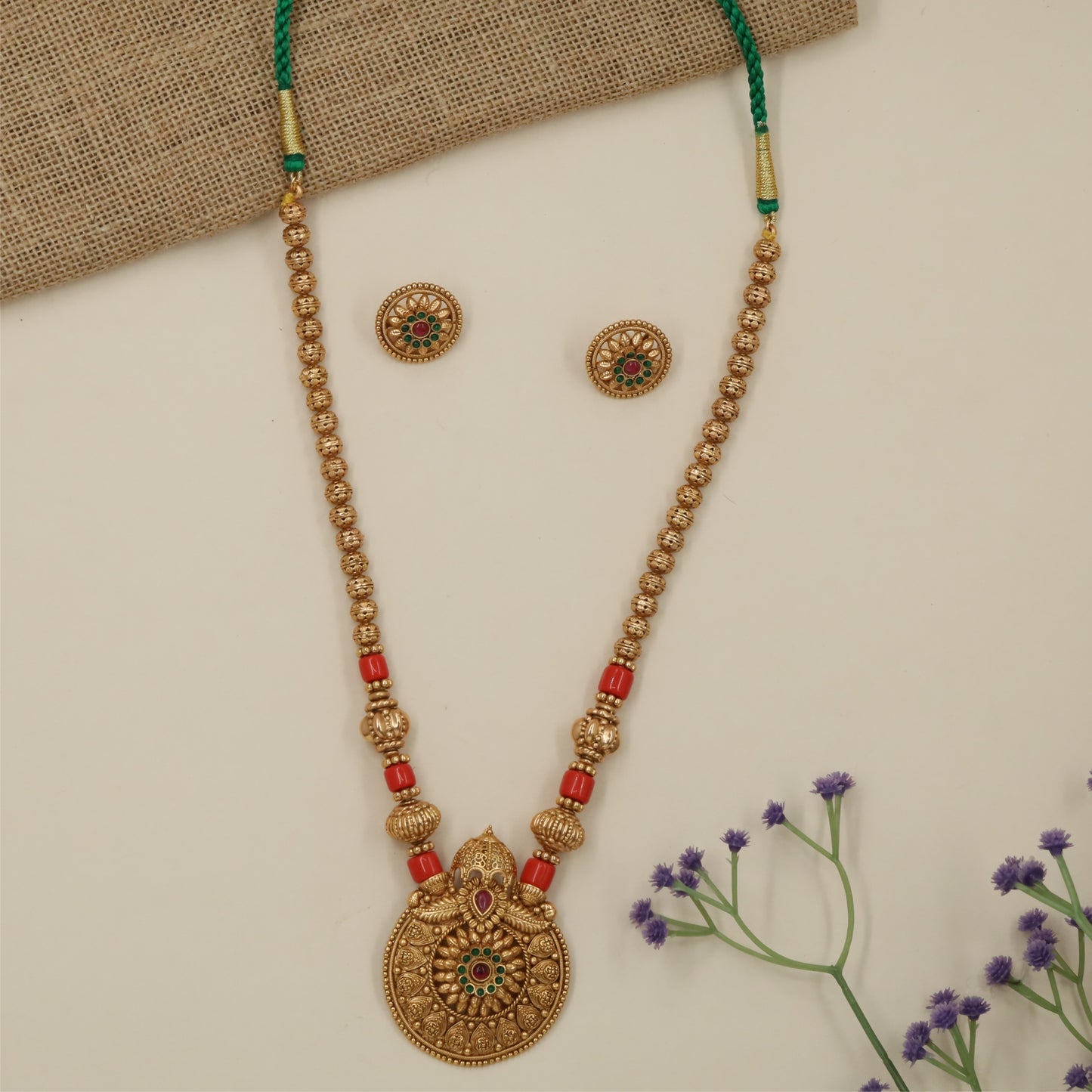Decorative Medallion Antique Beads Long Haara with Textured Link Layout