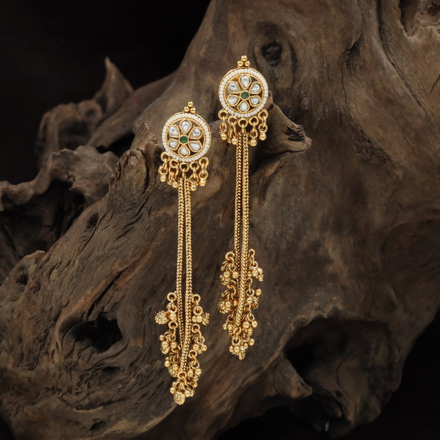 Glowline Chain Kundan Hanging with Cluster Drop Arrangement
