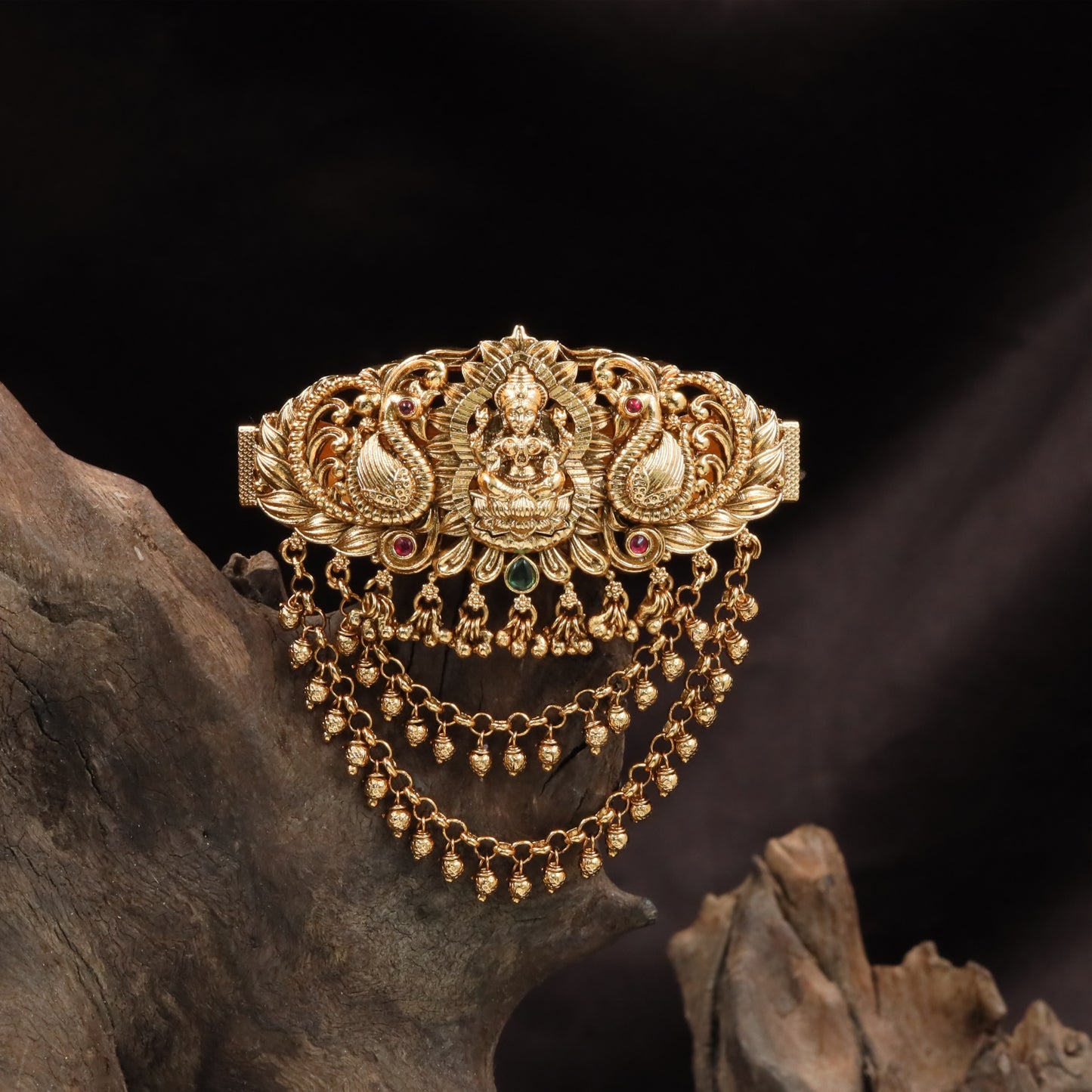 Royal Lakshmi Clip with Paisley Side Panels and Pearl Drapes