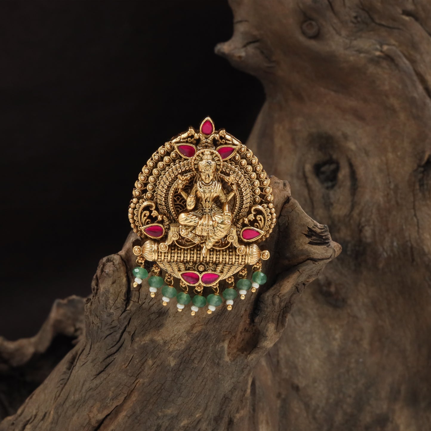 Signature Lakshmi Jade Bille with Structured Border Detailing