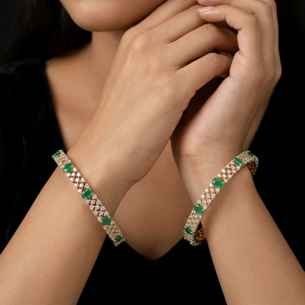 Architectural Gj Bangles with Continuous Linked Formation