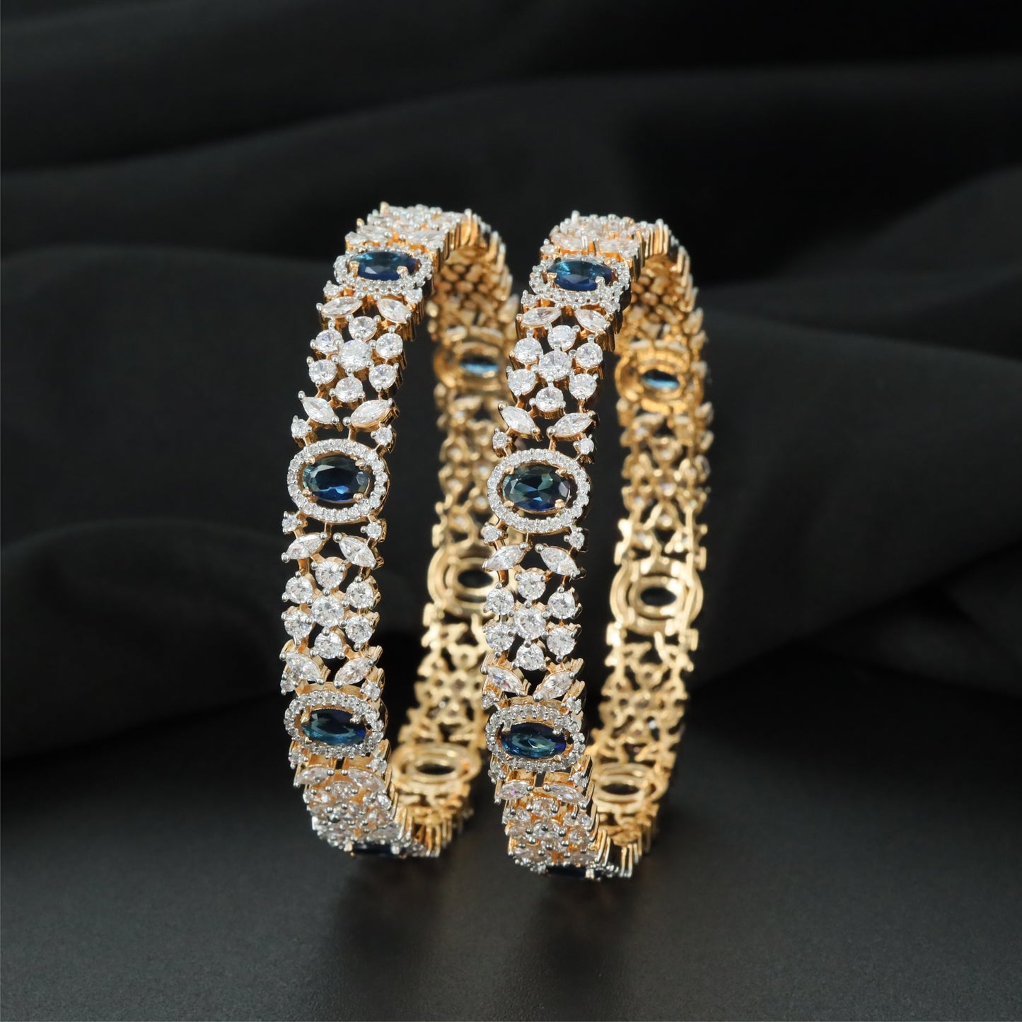 Distinctive Crossline Gj Bangles with Broad Structured Profile