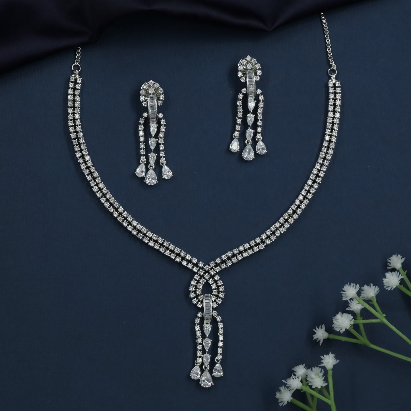 Stylish Crystal Tassel Bridal Necklace Design