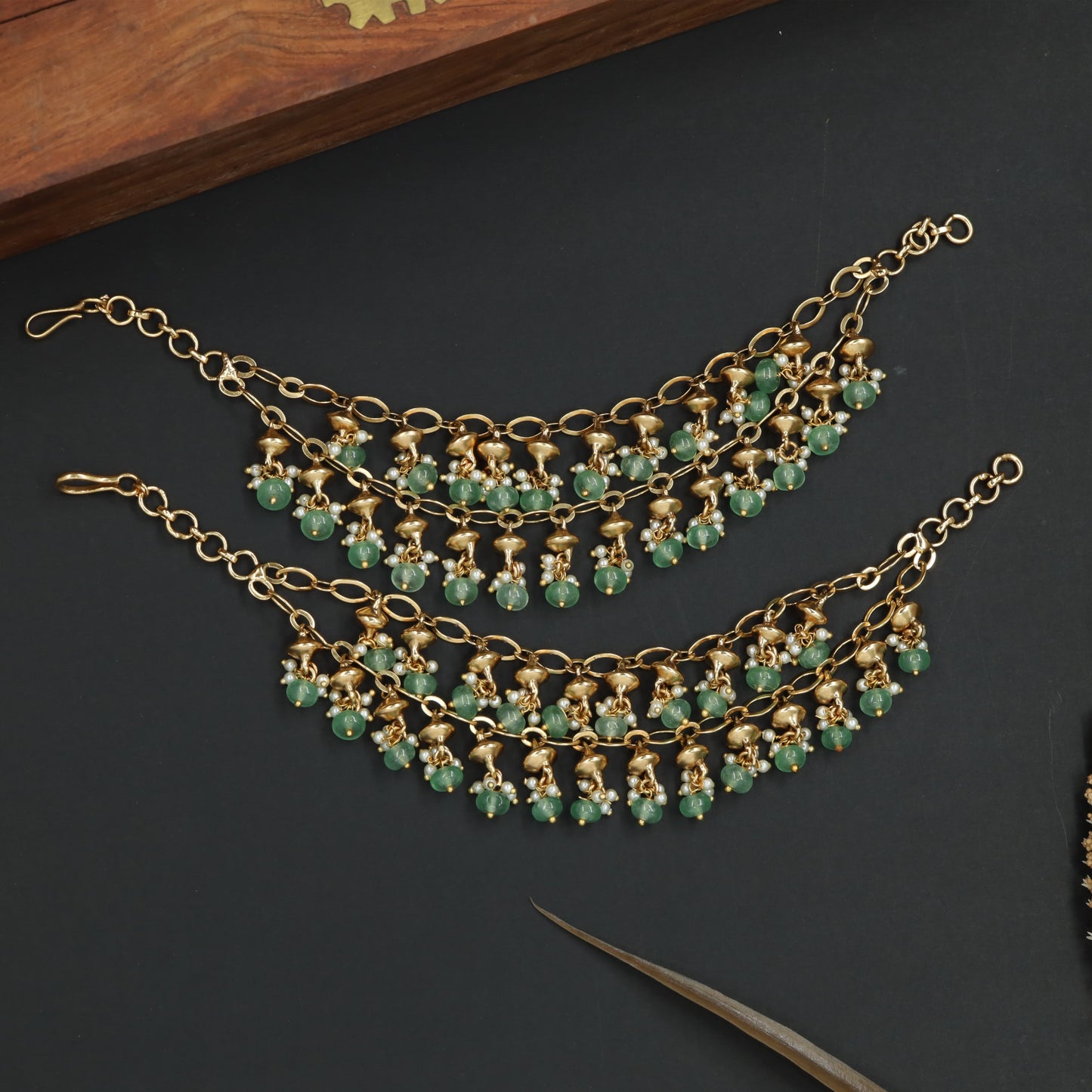 Premium Border Mati with Decorative Hanging Beads and Curved Layout