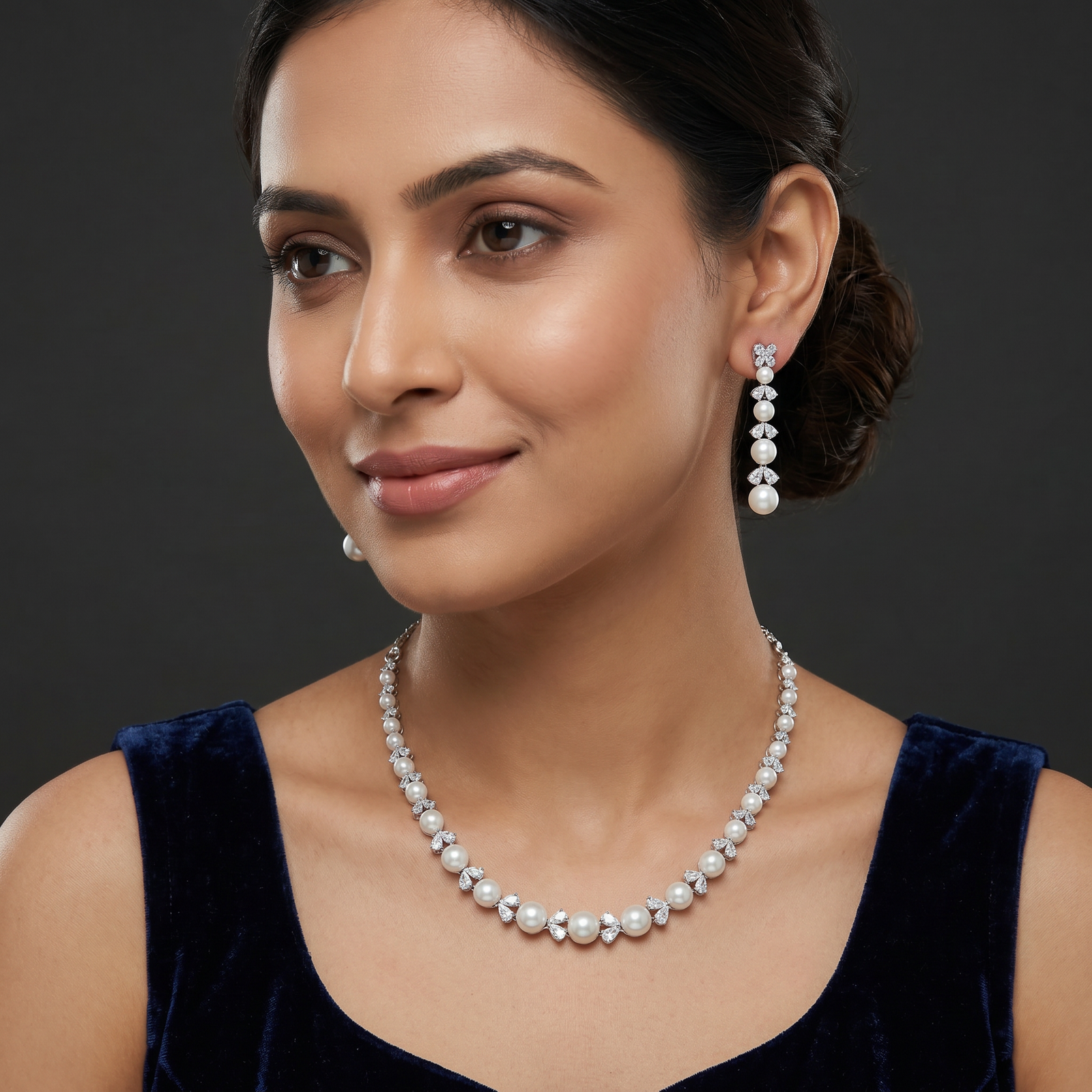 Drape Pearl Necklace with Symmetrical Bead Pattern