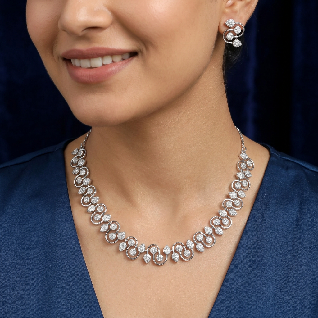 Heritage Link Necklace with Repeating Oval Frame Styling