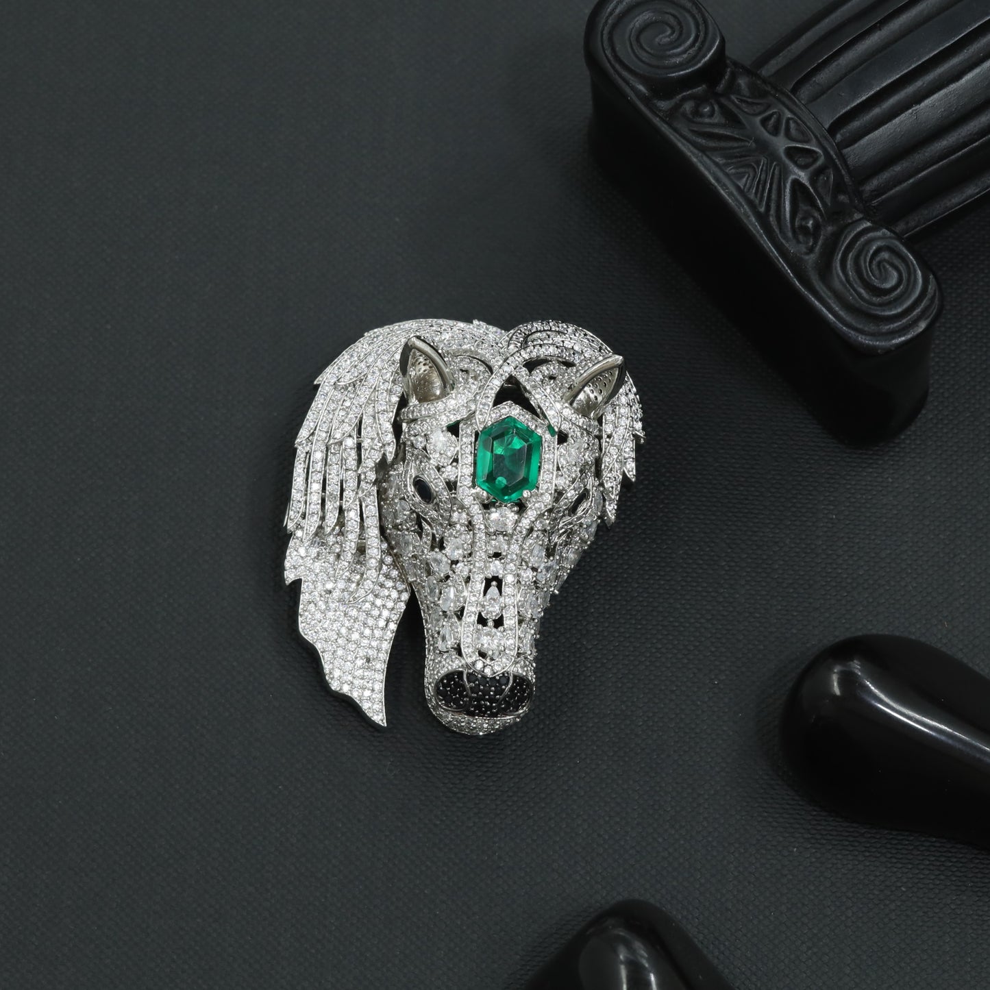 Grand Equine Rhodium Brooch with Raised Head Composition