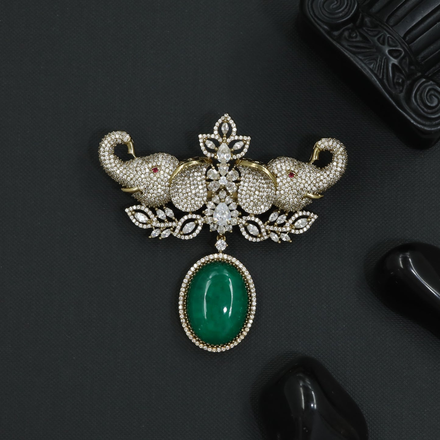 Twin Elephant Victorian Brooch with Curved Trunk Silhouettes and Oval Pendant