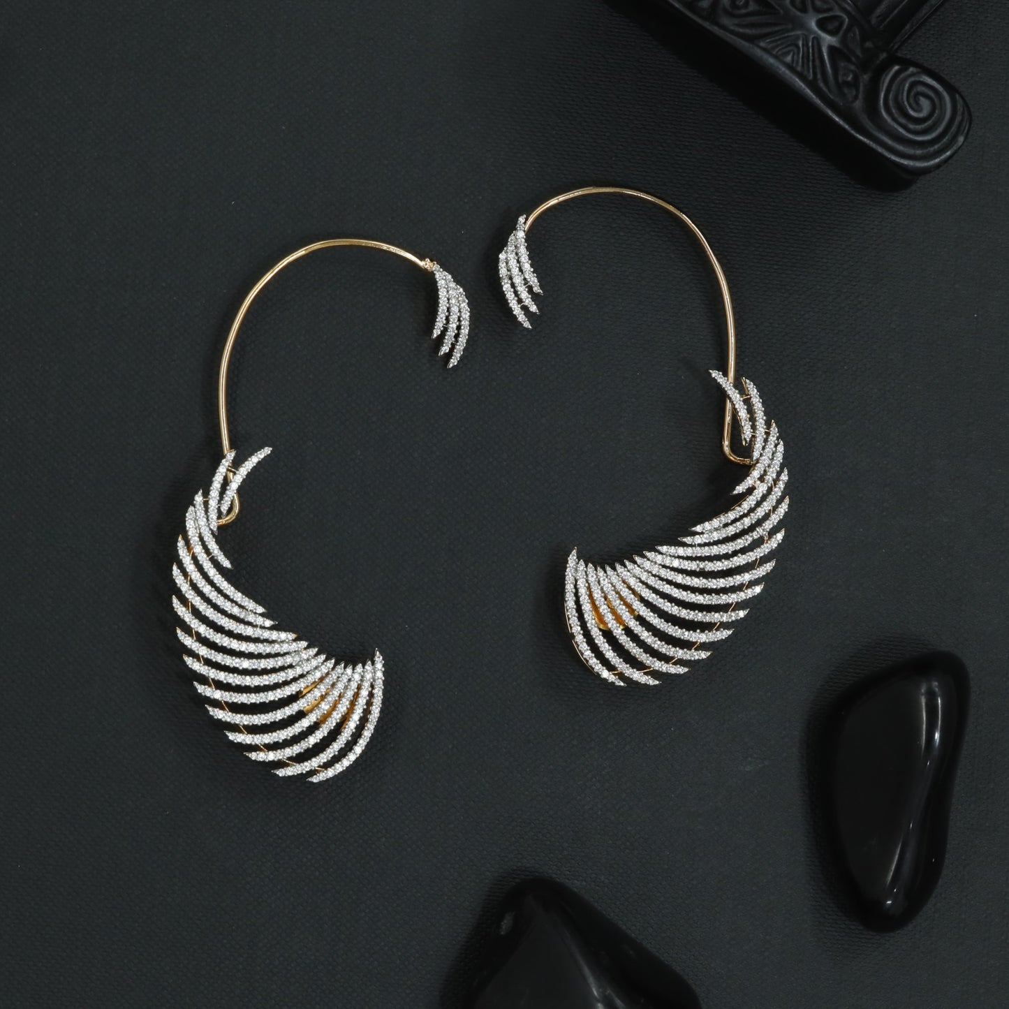 Blade Sweep Earcuff with Layered Arc Formation