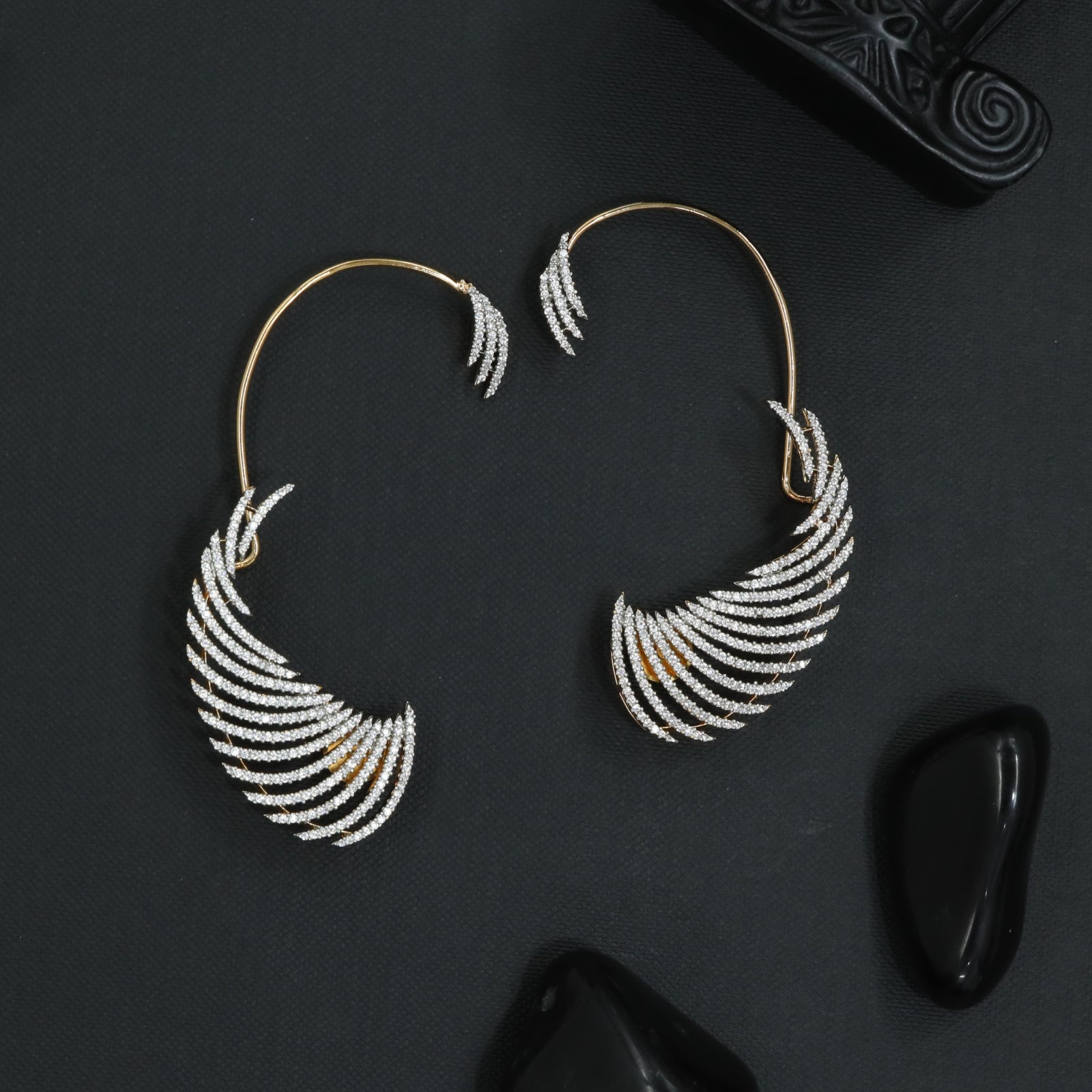 Blade Sweep Earcuff with Layered Arc Formation