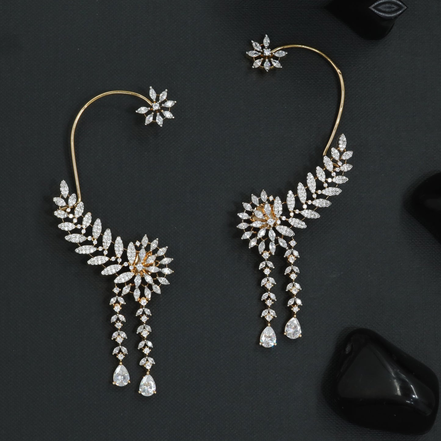 Garden Crest Earcuff with Tapered Tassel Layout