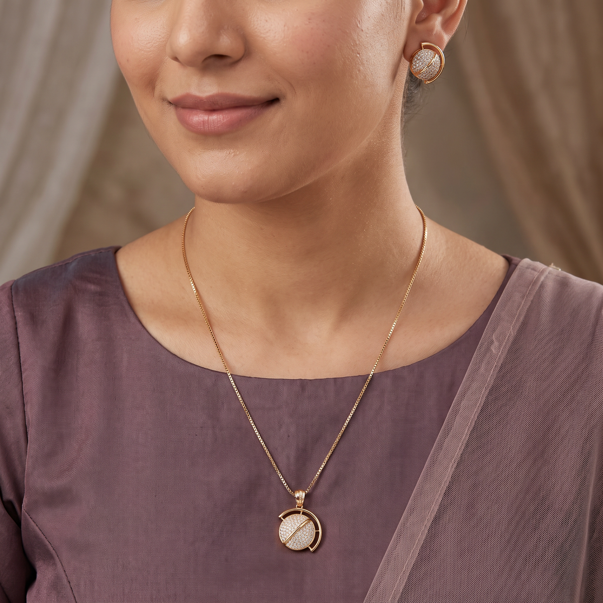 Halo Orbit Chain With Pendant Set