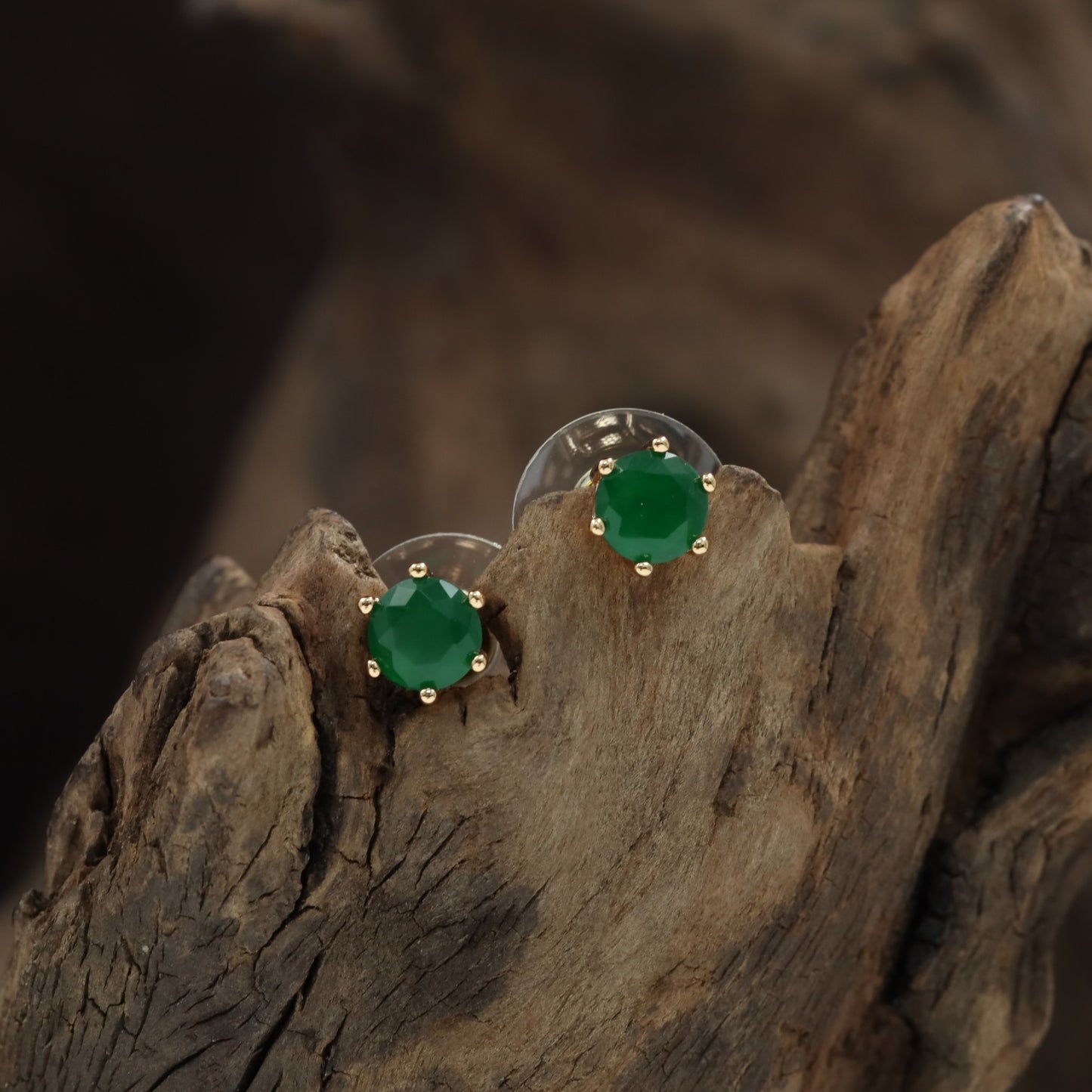 Aurelia Bloom Gold Polish Stud with Raised Round Center Design