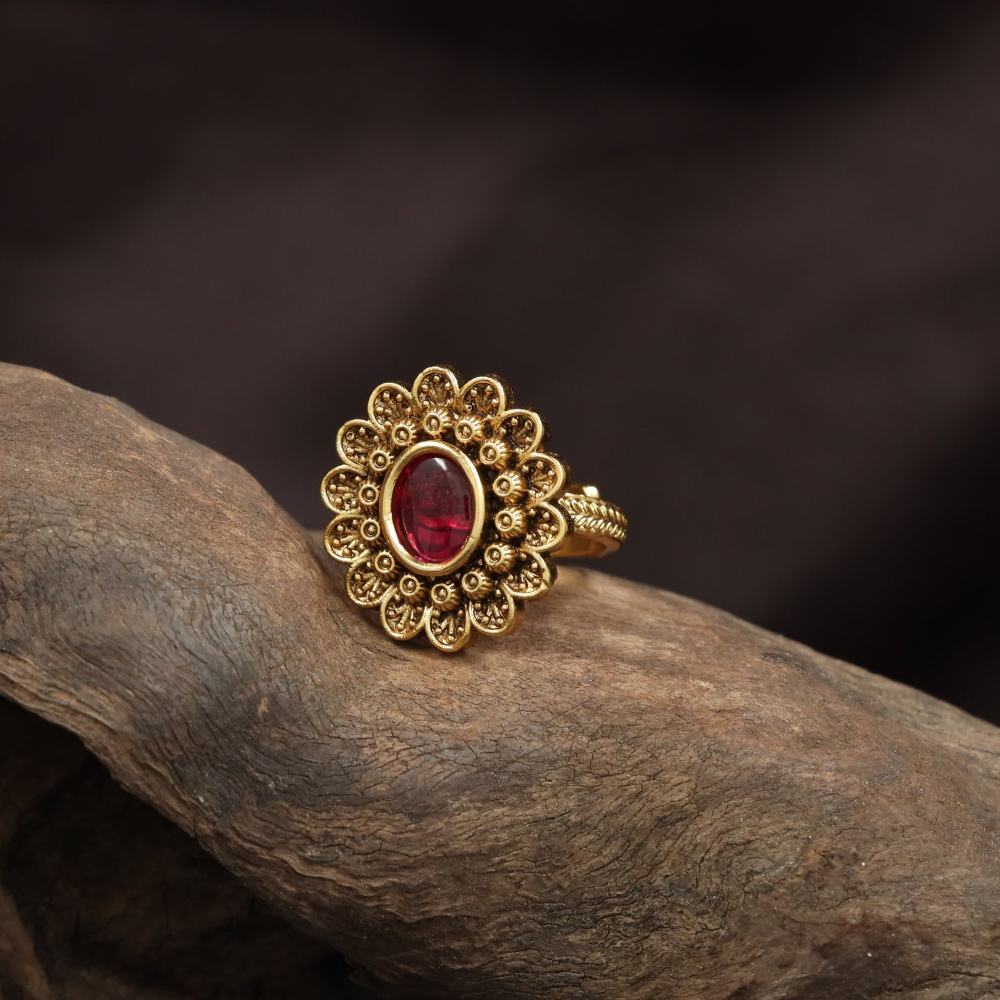 Luxury Multi Petal Rosette Antique Finger Ring With Raised Centre Detail