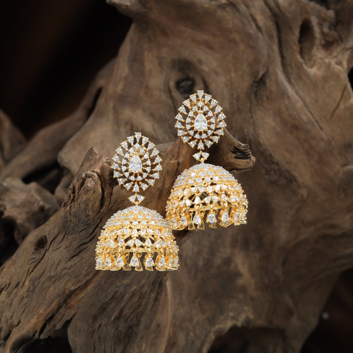 Border lattice Gj Jumka with rounded arch detailing