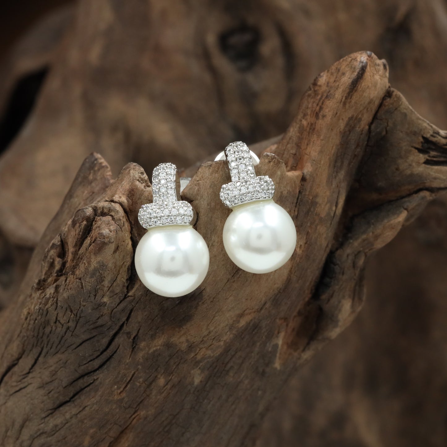 Grand Pearl Stud with Raised Textured Formation