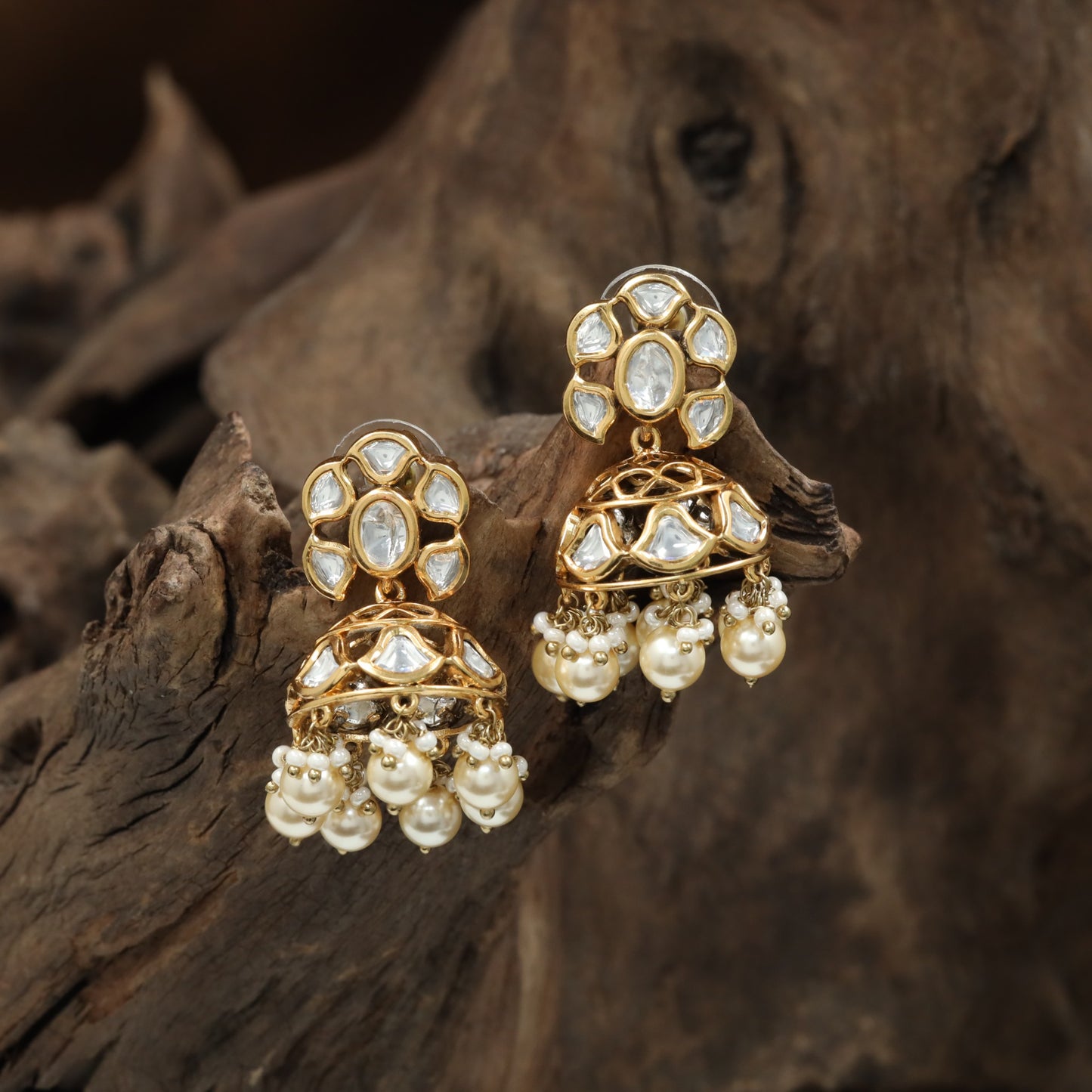 Royal Frame Kundan Jumka with Oval Cluster Top Detailing and Pearl Hanging Bunches