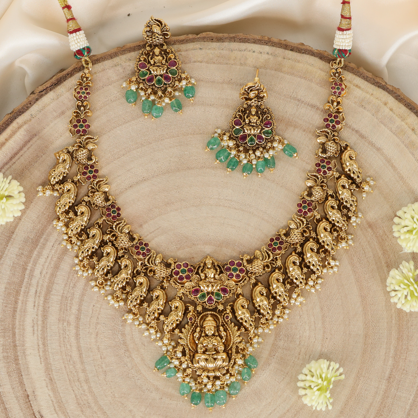 Antique Necklace X103430