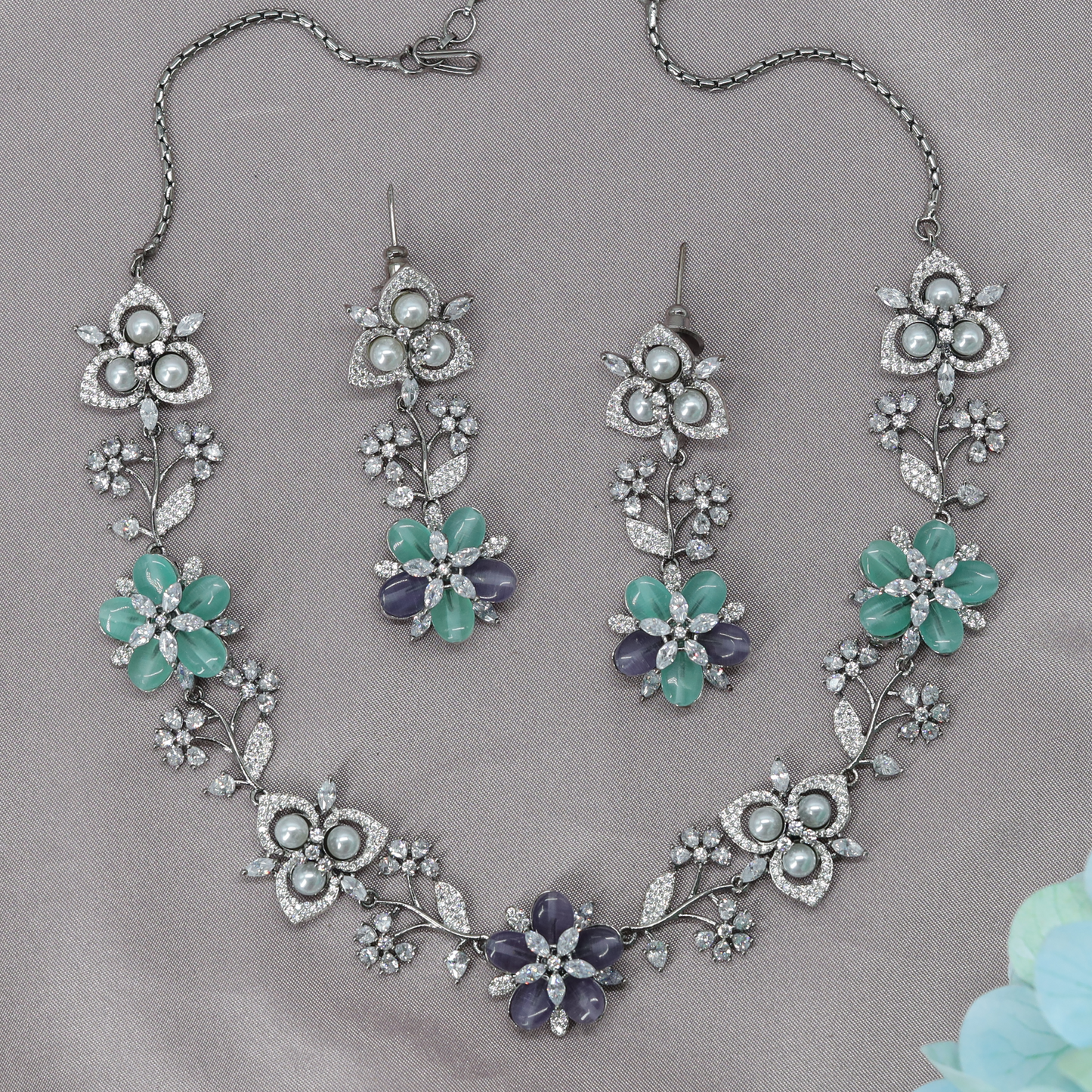 Serene Blossom Necklace Set with Decorative Floral Panels and Vine Accents