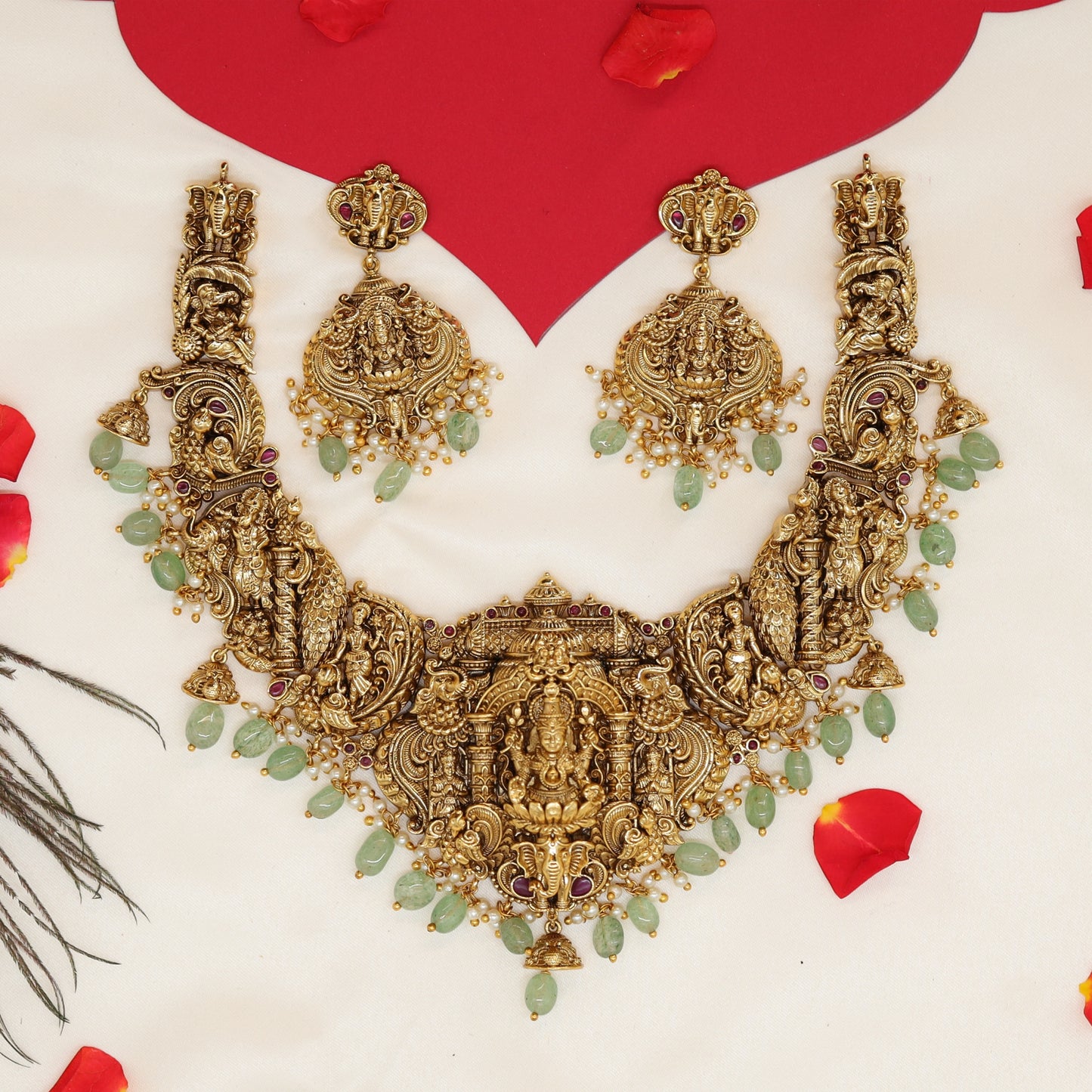 Antique Necklace X106408