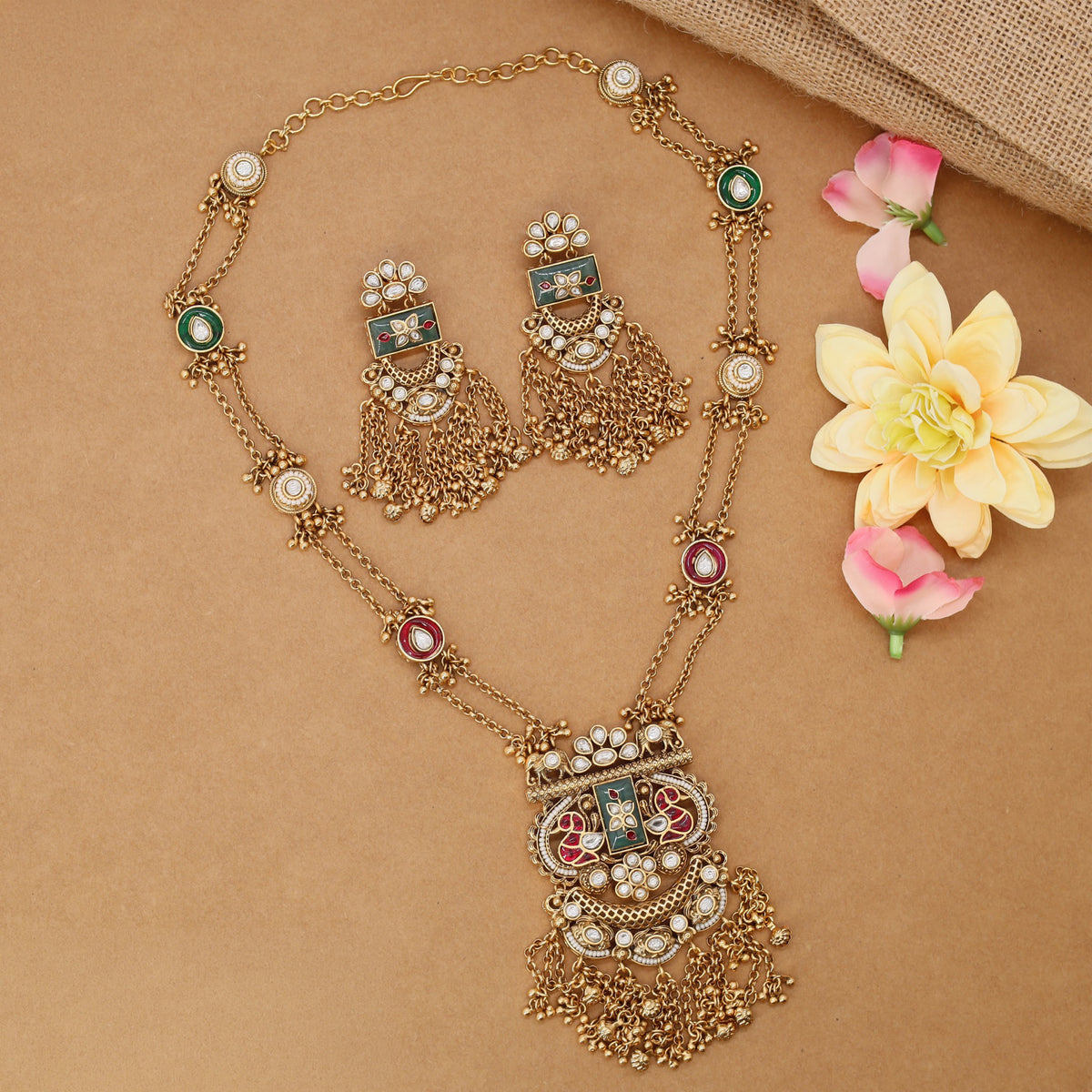 Traditional Kundan Chain With Intricate Circular Accents