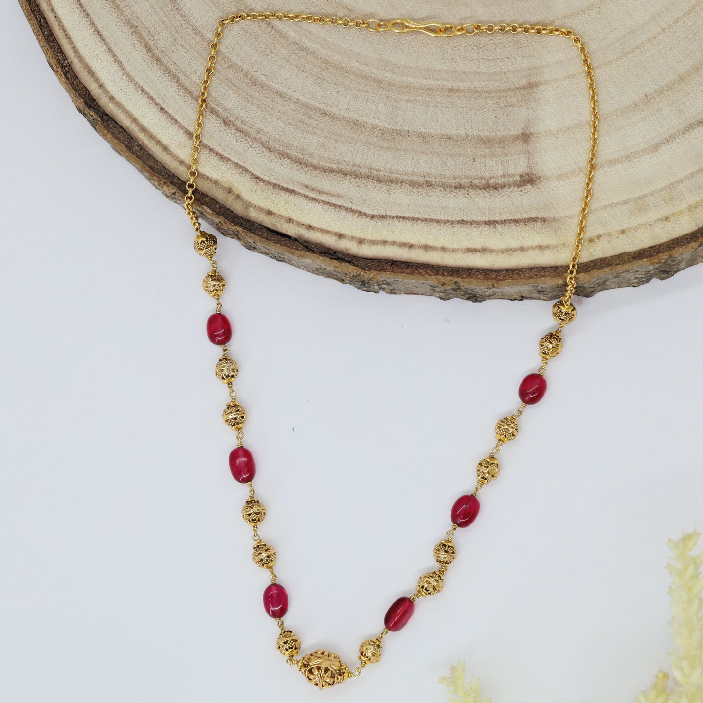 Graceful Single Strand Beads Chain with Alternating Oval Beads and Textured Spheres