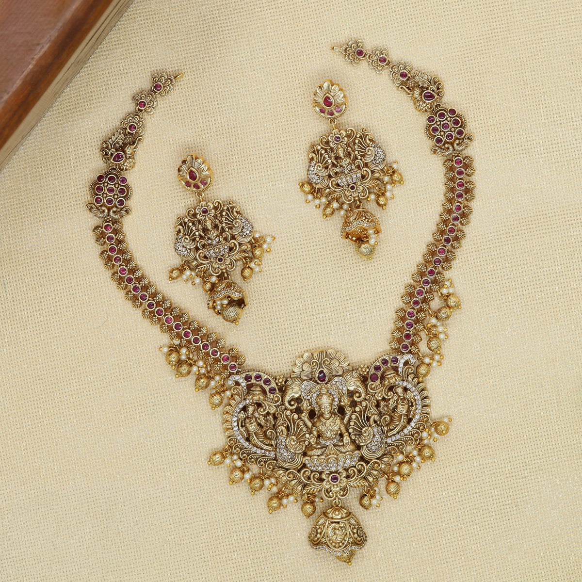 Heirloom Antique Necklace with Traditional Pendant Work