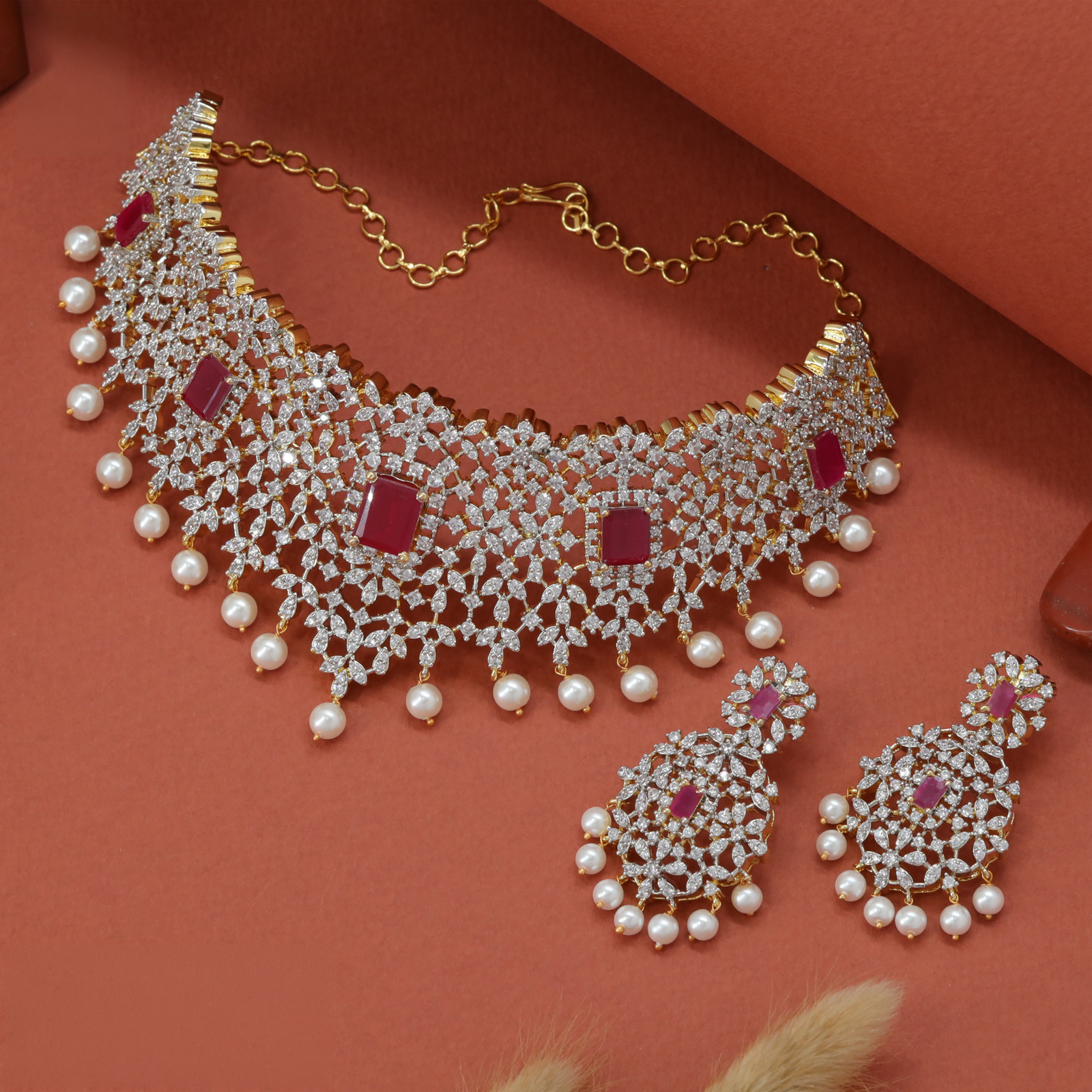 Grand Structured Choker with Fine Detailing and Highlighted Central Sections