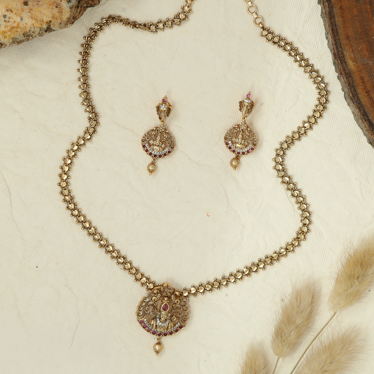 Elegant Balaji Antique Chain with Ornate Pendant Detailing