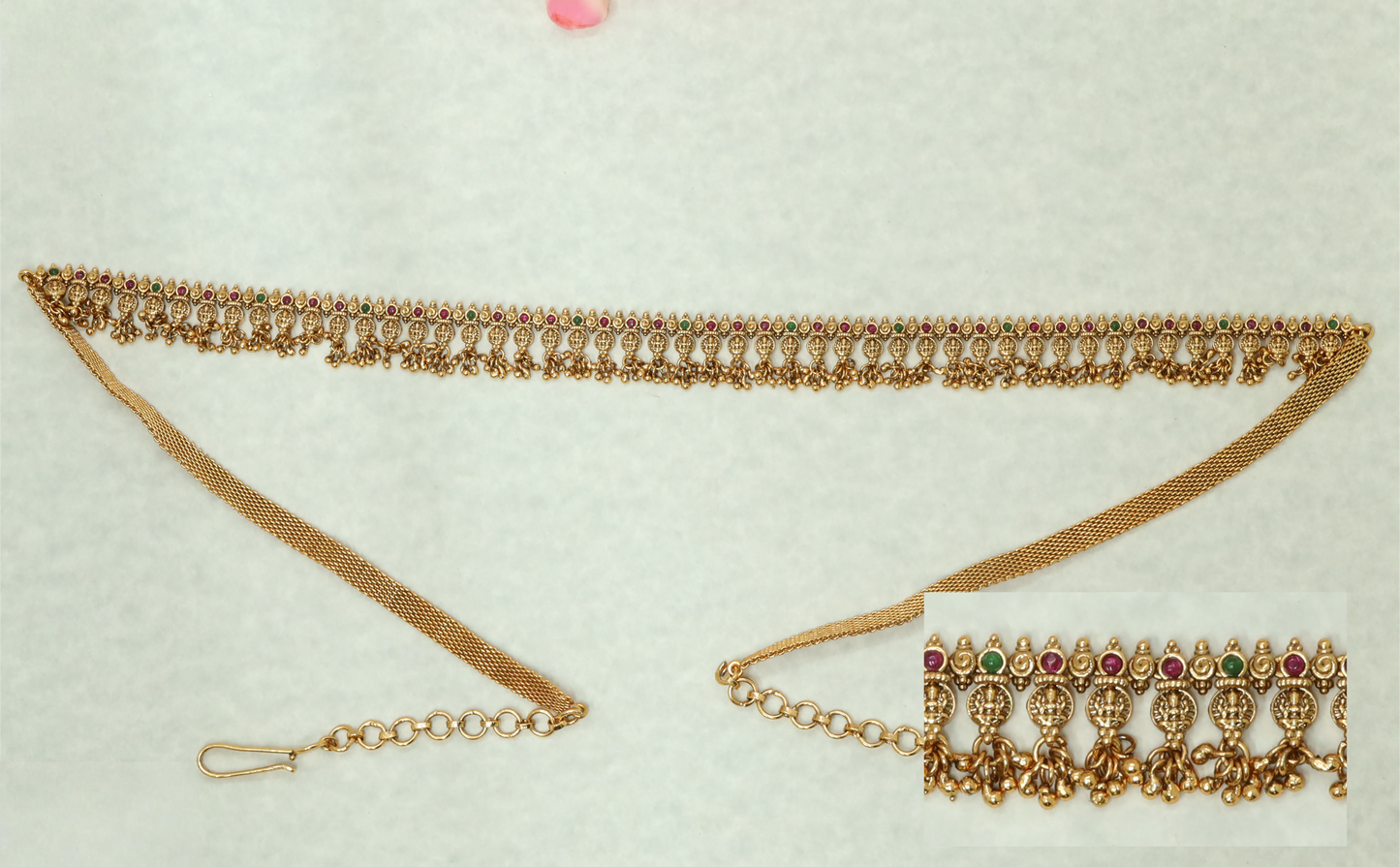 Decorative Row Waist Belt with Repeating Circular Links and Drop Border