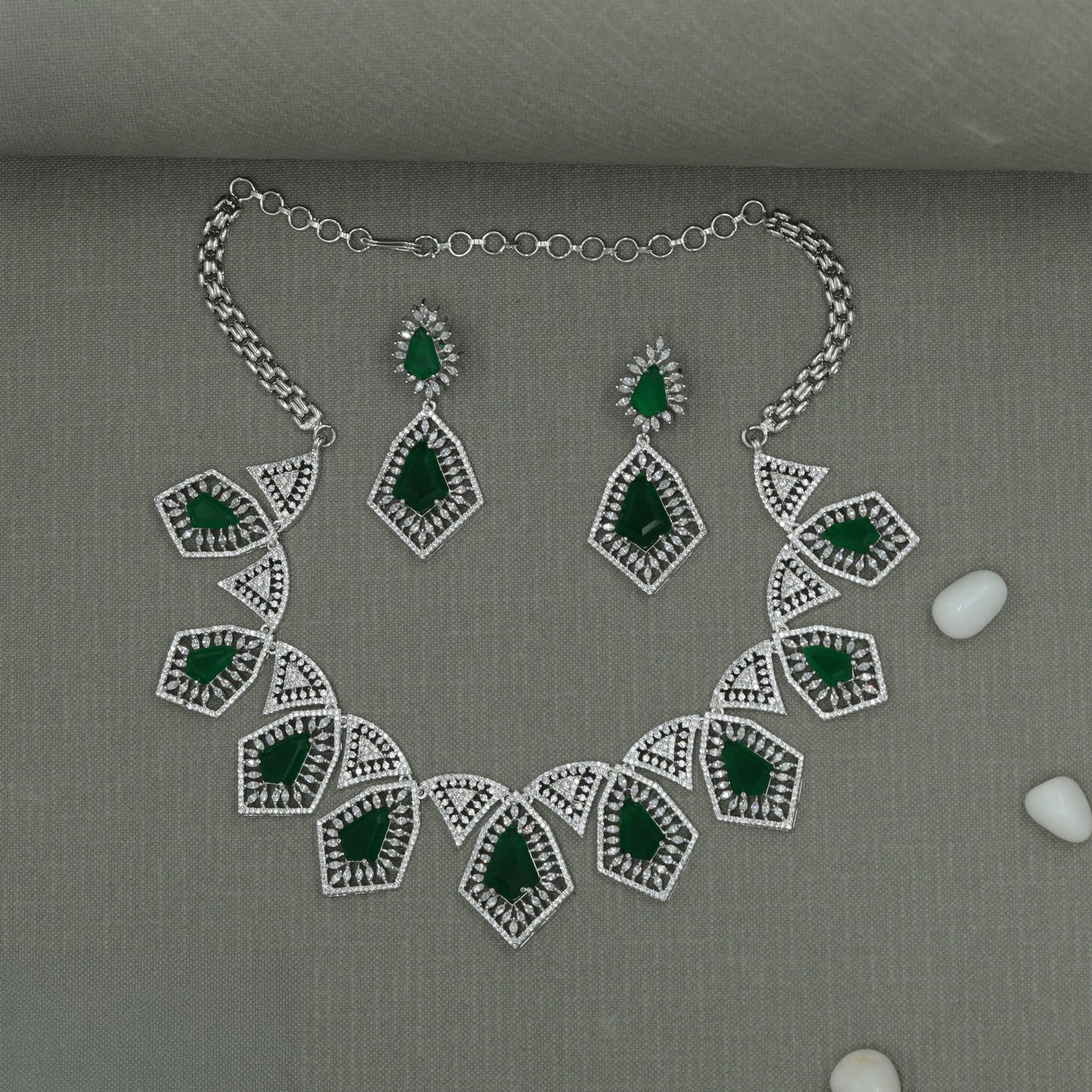 Contemporary Rhodium Necklace with Graduated Geometric Pendant Frames
