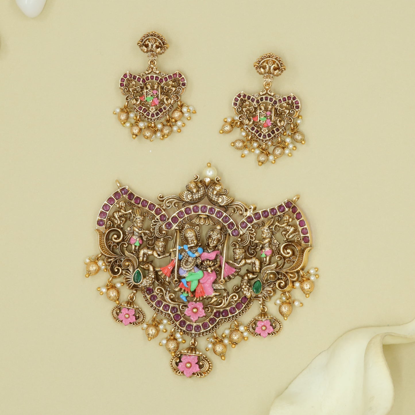 Antique Radha-Krishna Pendant Set
