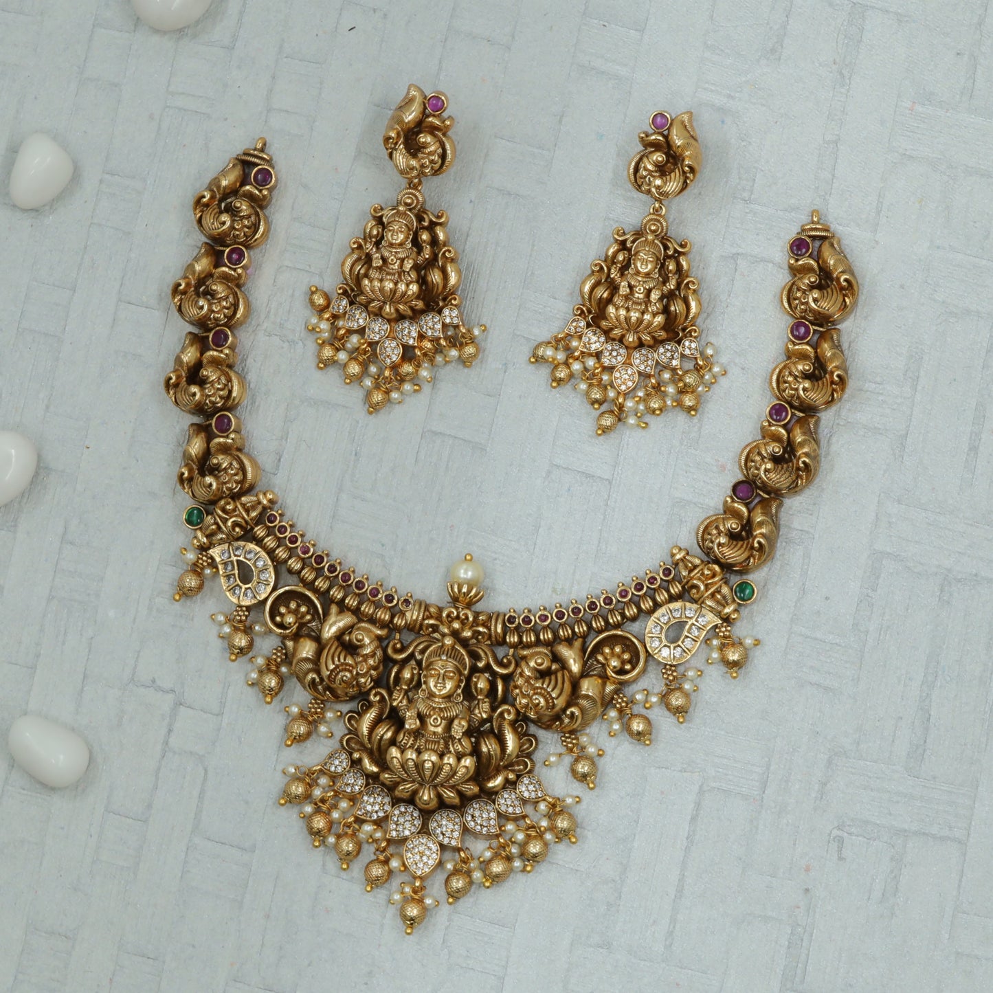 Antique Goddess Lakshmi Floral Scroll Necklace Set