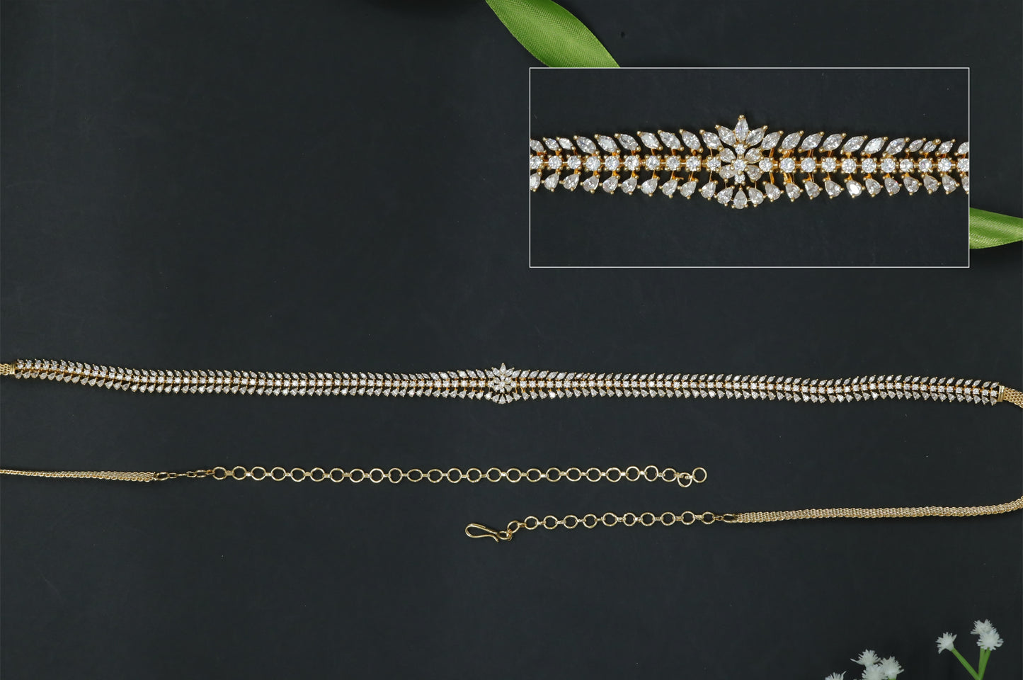 Waist Belt with Leaf-Shaped Stone Band and Center Highlight