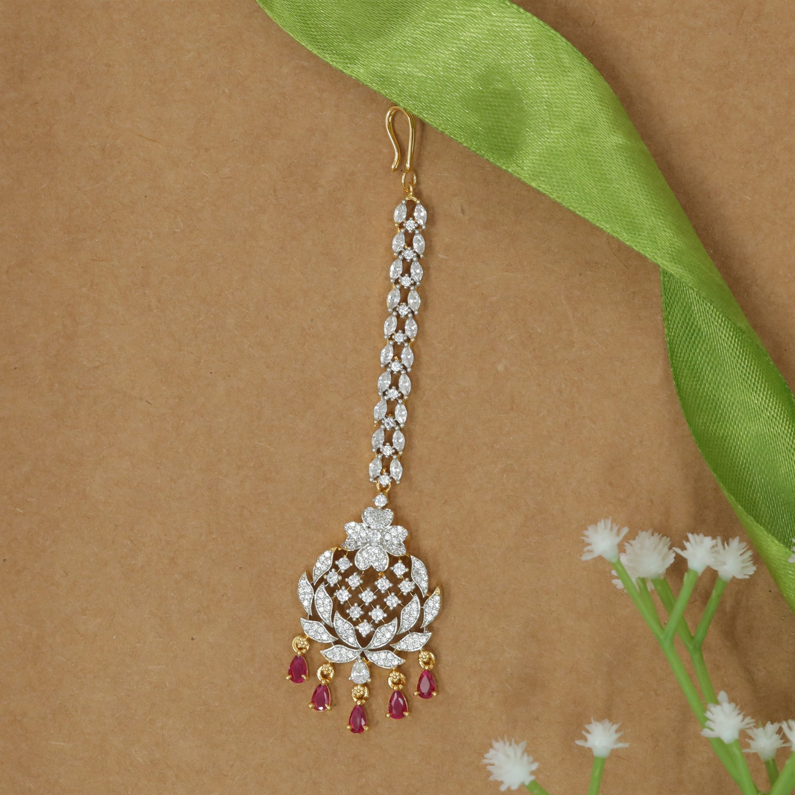 Vertical Tikka with Floral Center and Hangings