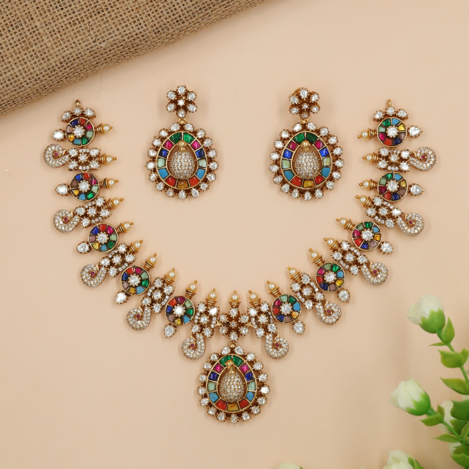 Circular Cluster Victorian Necklace Featuring Pear-Shaped Centres