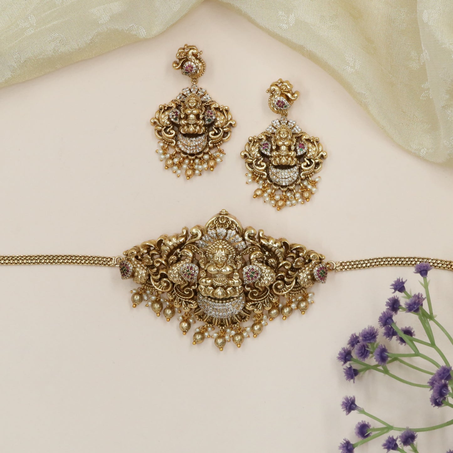 Lakshmi Pratima Choker with Peacock-Flanked Scroll Framework