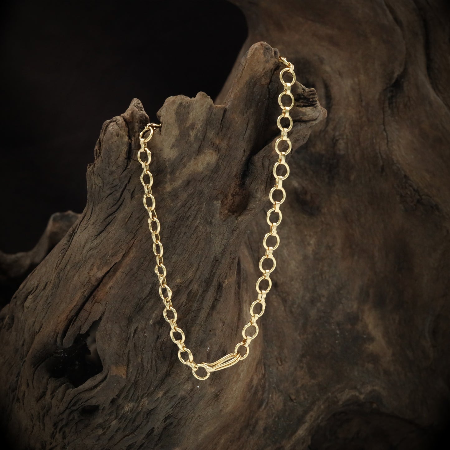 Classic Loop Extension Chain with Polished Ring Structure