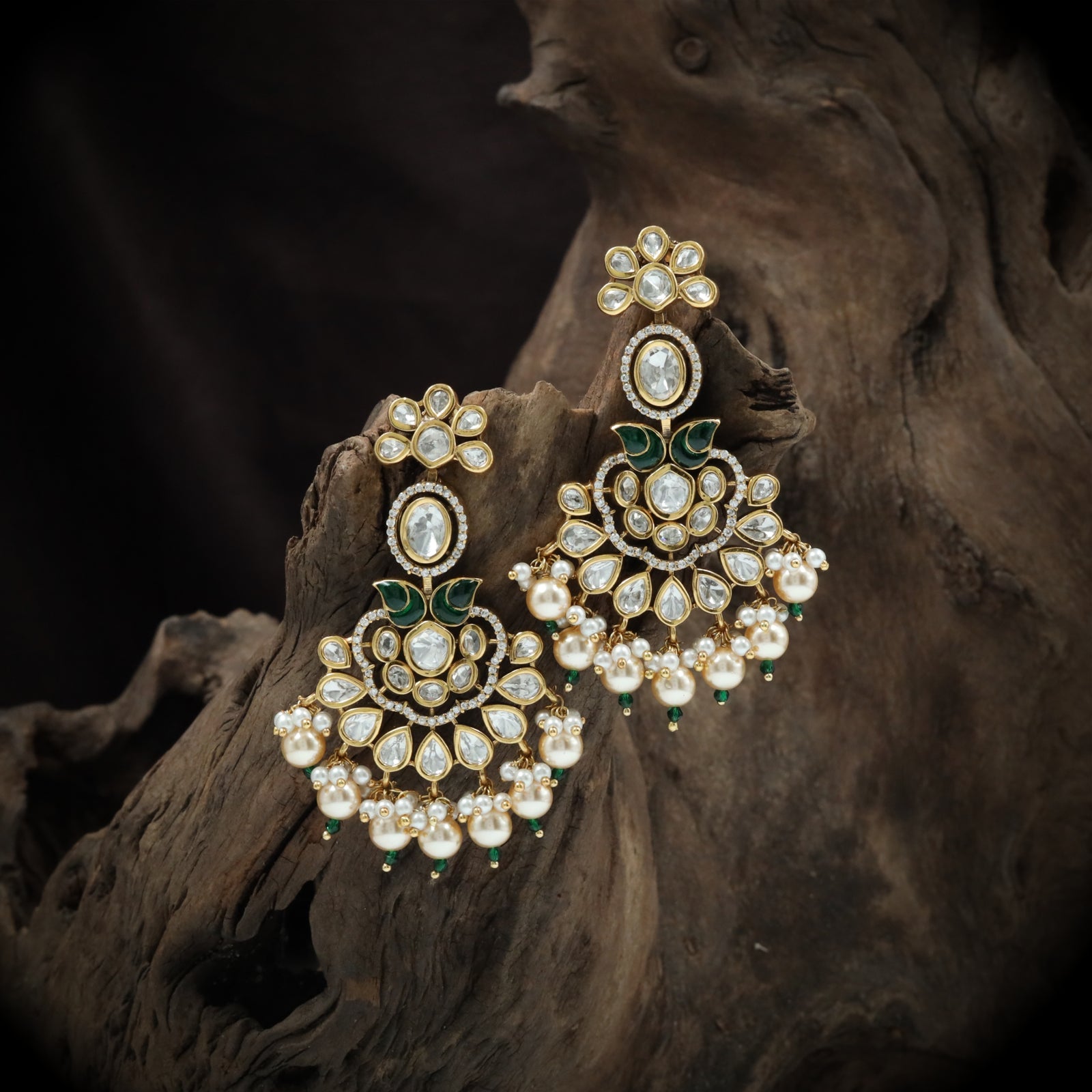 Lotus accent kundan hanging with oval link and tassel drops