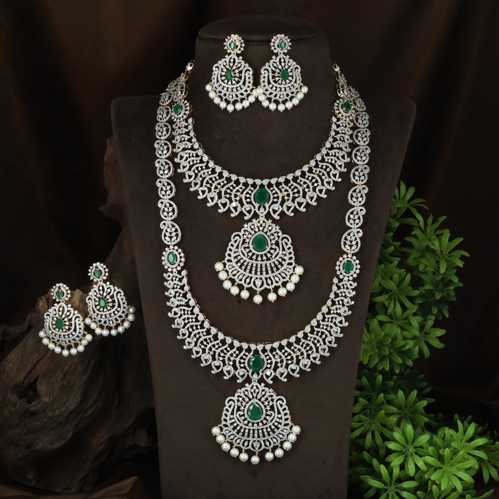Luxurious Grand Double Layer Diamond GJ Combo Set with Central Drop Pendant