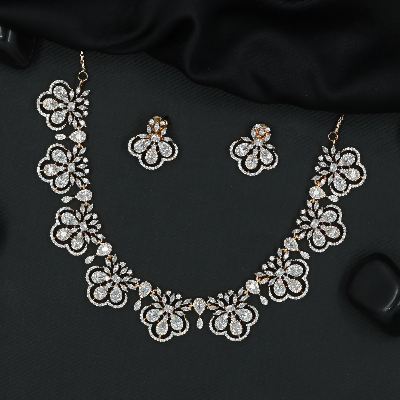 Radiant Flower Cluster Necklace Set with Layered Blossom Borders