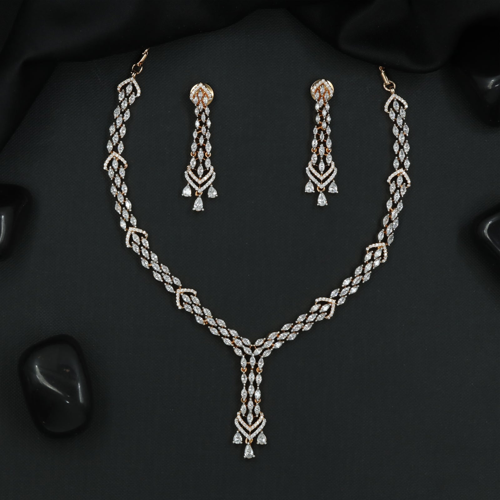 Marquise Vine Pattern Necklace Set with Triple Drop Centre