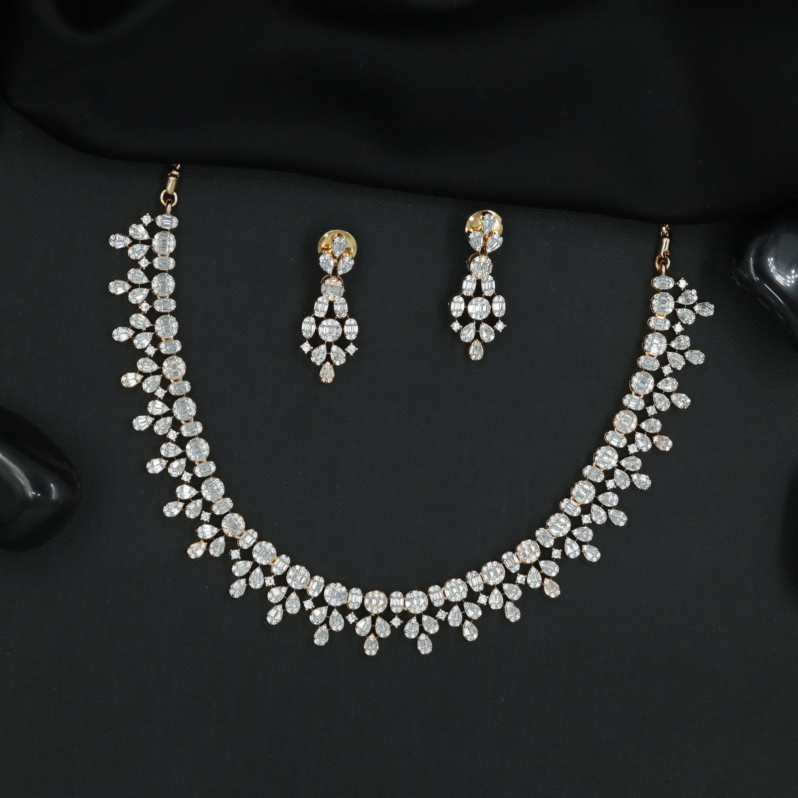 Artistic Blossom Garland Necklace Set with Balanced Drop Embellishments