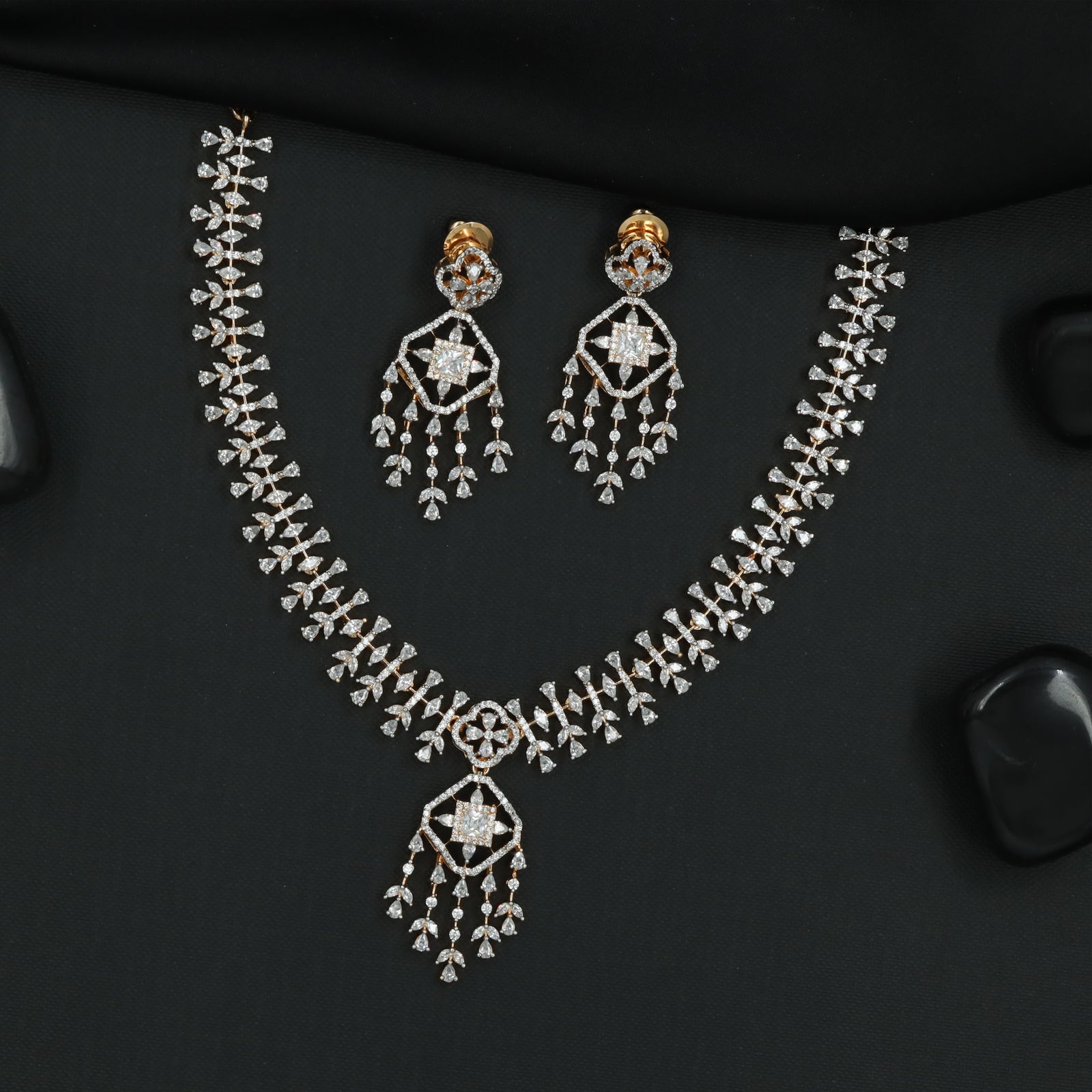 Elegant Star Frame Necklace Set with Cascading Drop Charms
