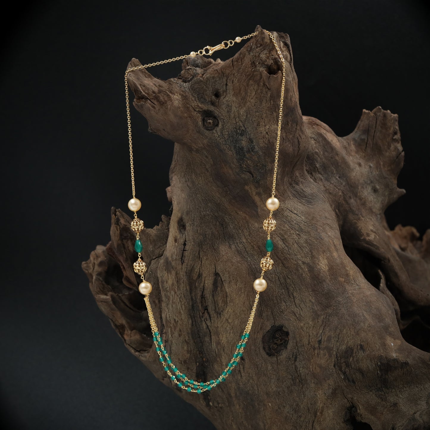 Bead Chain Design with Decorative Pearl Links and Drop Detailing
