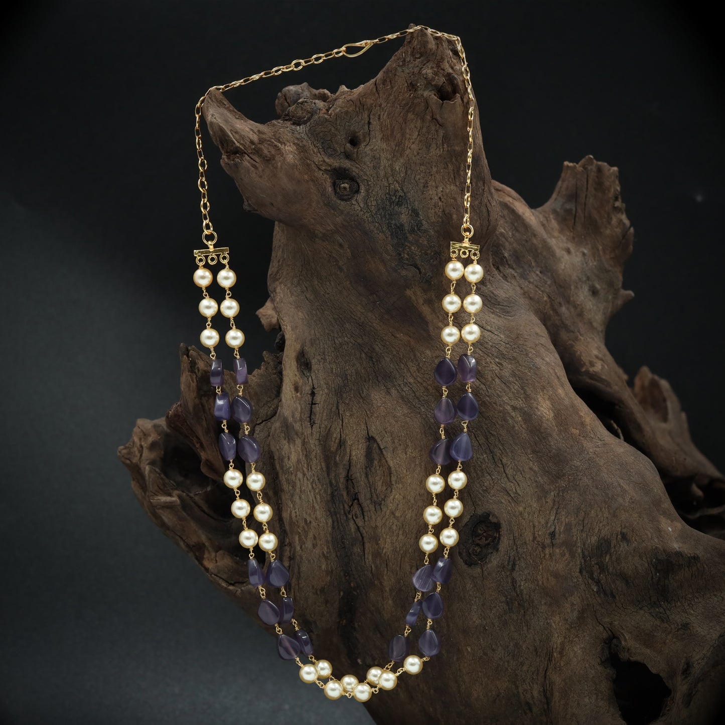 Contemporary Beads Chain with Mixed Form Arrangement and Smooth Flow