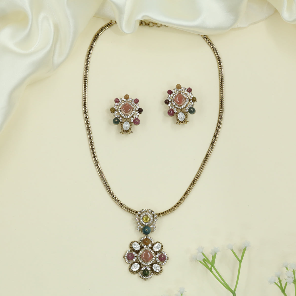 Braided Chain Kundan Chain with Pendant Featuring Floral Cluster Drop